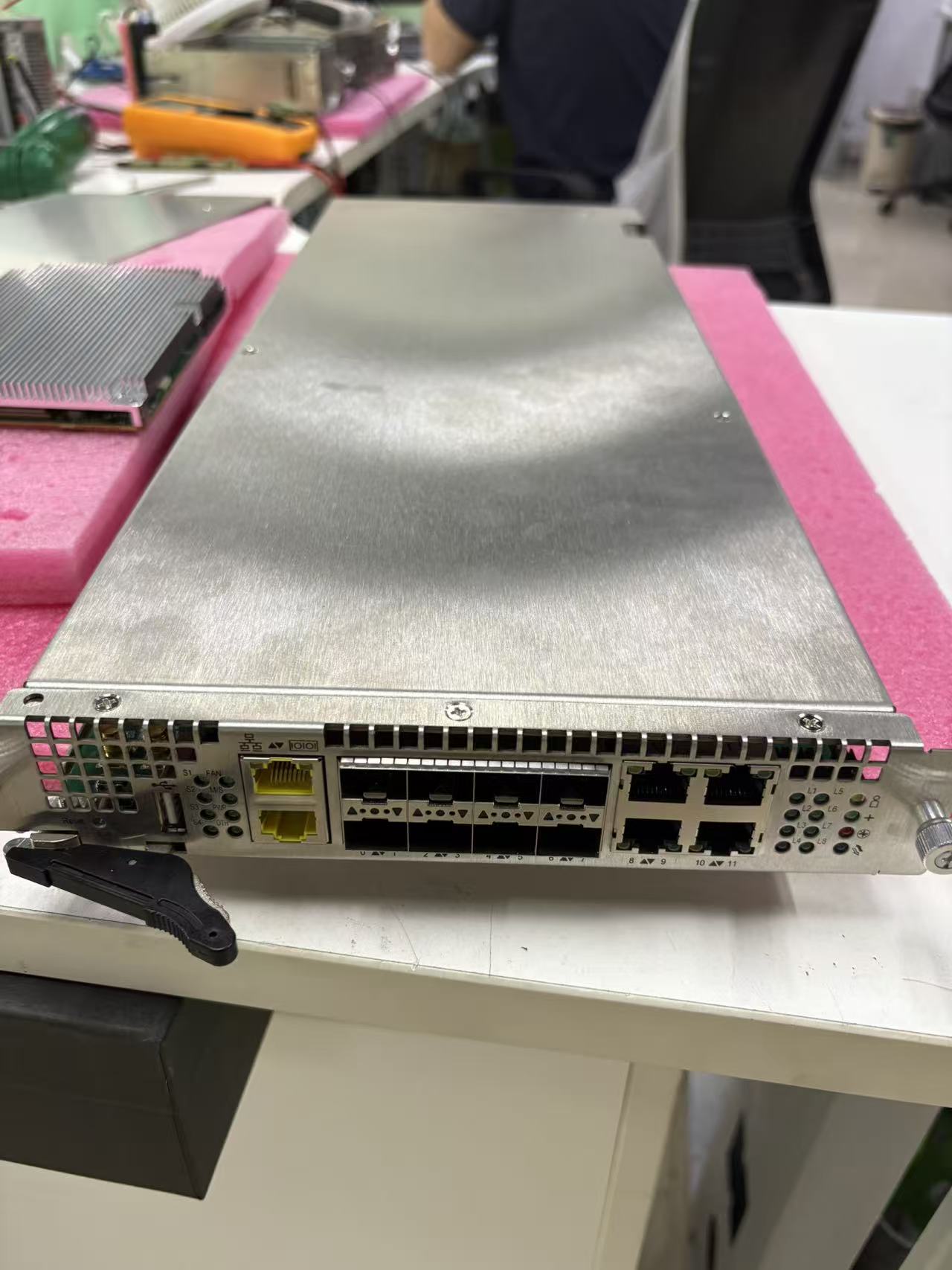 Industrial Switch Blade